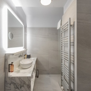 Rooms & Suites