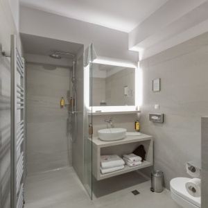 Rooms & Suites