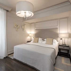 Rooms & Suites
