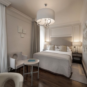 Rooms & Suites
